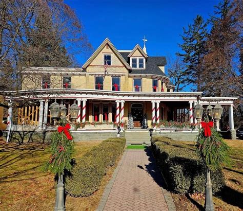 FREE Christmas Open House & Tour of The Metcalf Mansion, 50 West ...