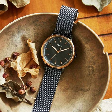 Top 10 Women's Popular Fossil Watch 2023 | Ethos