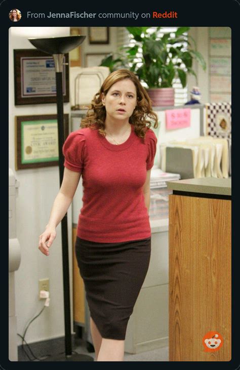 My mommy on her way to take care of my erection (Jenna Fischer) : r/CelebrityMommy