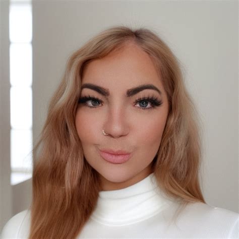 Abigail - English teacher - ₹5004/h