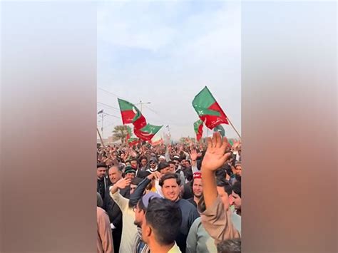 Pakistan Tehreek-e-Insaf strongly condemns arrest of leaders