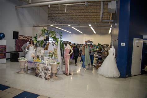 Goodwill Wedding Gala: Affordable Secondhand Wedding Dresses for a ...