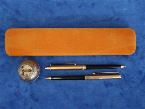 Lot - PAPER MATE BALL PINT PEN AND PROPELLING PENCIL IN ORIGINAL BOX ...