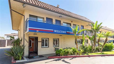 Motel 6 Hotels in Riverside Starting @ $62 - Upto 41% OFF on 58 ...