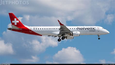 Helvetic Airways Embraer E195AR - Star Alliance Virtual