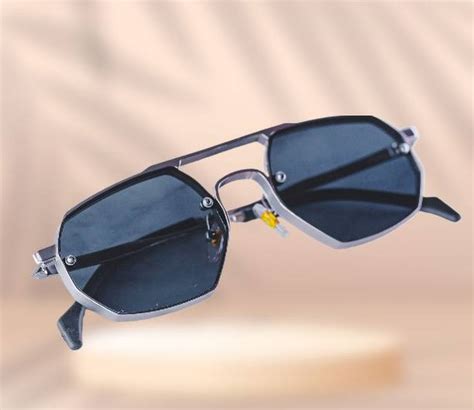 Black Sunglasses - Buy Black Sunglasses online at Best Prices in India ...