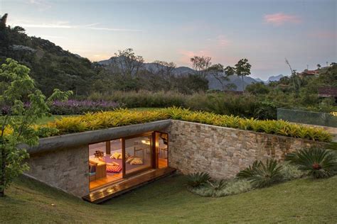 Pin by Daniel kagwe on Khulwasi | Earth sheltered homes, Underground ...