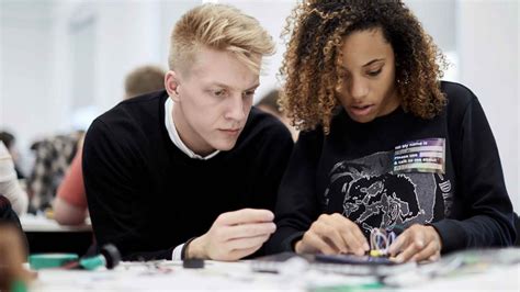 Social Work (with Integrated Foundation Year) BA (Hons) | Goldsmiths ...