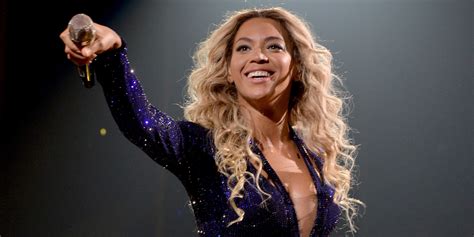 Beyonce Performs 'XO' For The First Time At Chicago Show | HuffPost