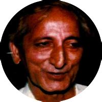 KHud hi apni maut ka bandhe hai saman