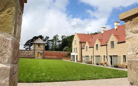 HPB LUCKER HALL - Guesthouse Reviews & Photos - Tripadvisor