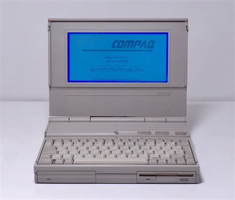 Old Laptop Computer 的图像结果