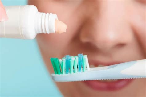 你知道你的牙刷有多脏吗？|牙刷|细菌|刷牙_新浪新闻