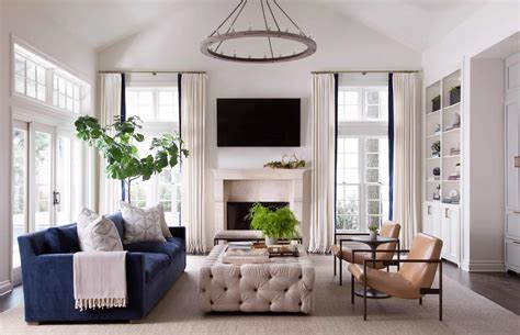 What is the Average Size of a Living Room? Answered by Decor Snob