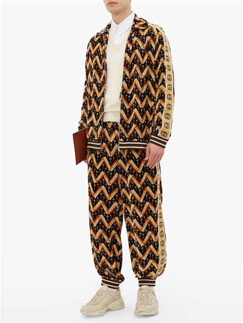 Ranveer Singh Spotted At Mumbai Airport Wearing Gucci Track Pants Worth ...