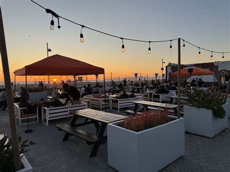 The 9 Best Restaurants In Hermosa Beach - Los Angeles - The Infatuation