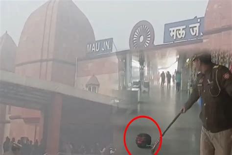 Kashi Express evacuated amid bomb scare at Mau station