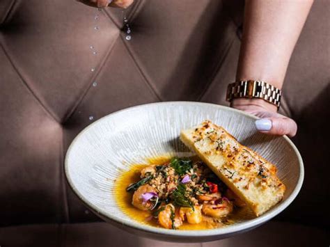 The Easy But Impressive Prawn Dish That Will Wow Your Guests | Femina.in