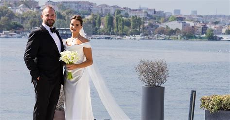 ATASAY KAMER İLE CHİARA DE ROCCHİ EVLENDİ | Denizli Yeni Olay Haber