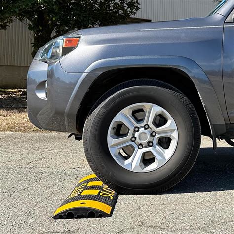 IMPERIAL STANDARD 3' Speed Bump - Slow Down Speed India | Ubuy