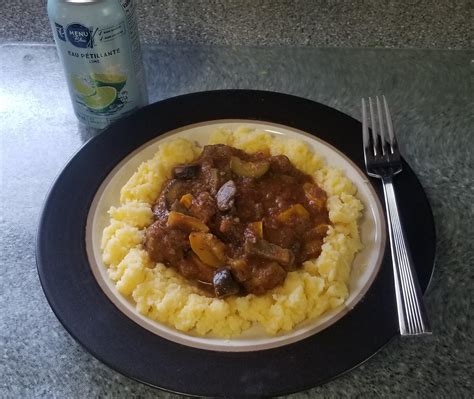 Italian beef stew with polenta 423 calories for a rainy Saturday : r ...