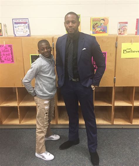 North Carolina Teacher Has Personalized Handshakes with Each Student