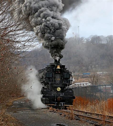 Chesapeake & Ohio #1309 on a shakedown run : r/trains