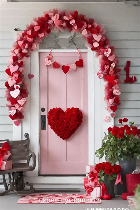 13 Simple Ideas for Valentine's Day Decorations