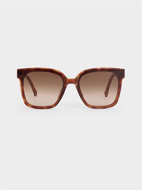 Tortoiseshell Brea Tortoiseshell Foldable Sunglasses - CHARLES & KEITH IN