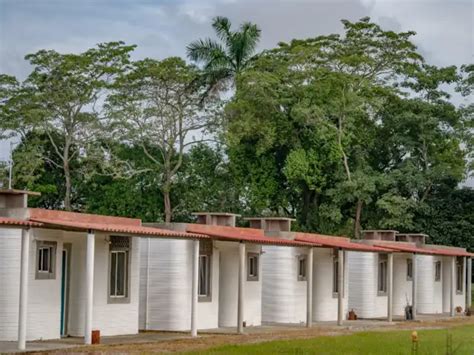 Can you use a 3-D printer to build a village? - Printing a home | The ...