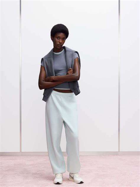 Return & Exchange Policy | Aritzia CA