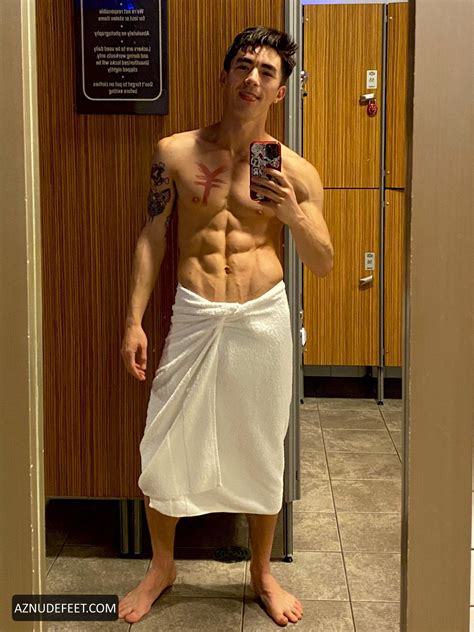 CODY SEIYA Feet - AZNudeFeet Men