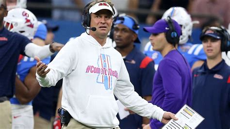 Sources: Lane Kiffin meets with Ole Miss players amid speculation - ESPN