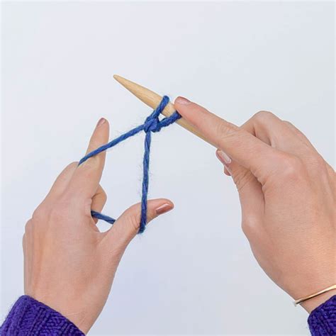 German Twisted Cast On [10 Easy Steps]