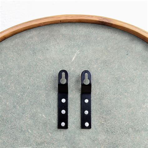 Mira Round Mirror: Hand-designed Bamboo Mirror – Mianzi