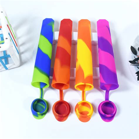 Reusable Silicone Ice Cream Popsicle Moulds with Lid