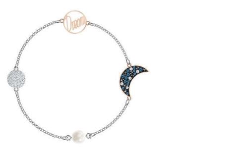 If There's Just One Thing You Need This Month, It's Moon Motif ...