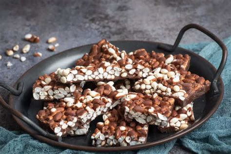 Puffed Rice Chocolate Recipe: How to Make Puffed Rice Chocolate Recipe ...