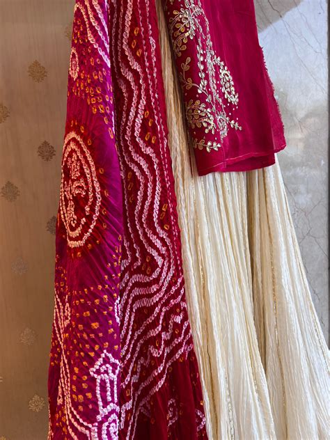 Crushed Ivory lehenga set – Ranas Vogue