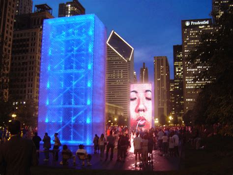 CROWN FOUNTAIN, 2004 Millennium Park, Chicago, USA - Public Space ...