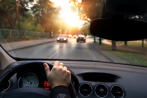 7 Reasons a Car Makes a Grinding Noise When Driving at Low Speeds - My ...