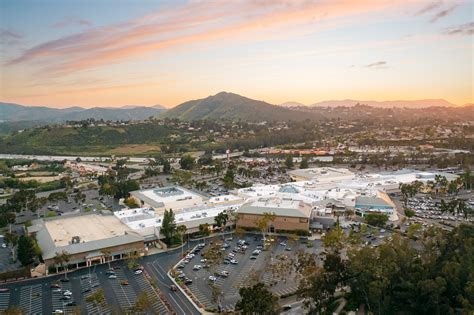 Hours & Getting Here — North County Mall