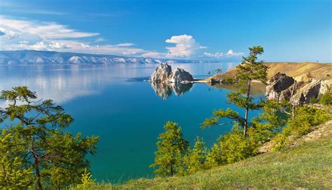 World’s largest lakes | Description, Area, & Facts | Britannica