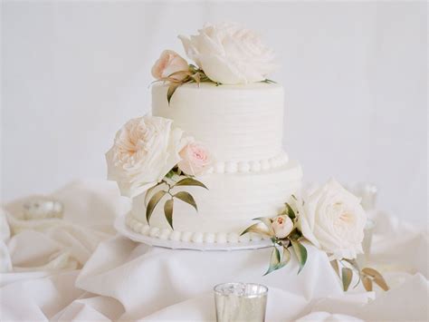 Download White Pink Roses Wedding Cake Wallpaper | Wallpapers.com