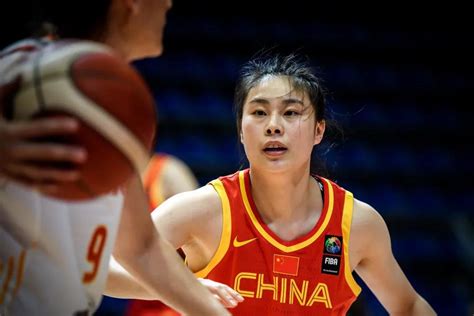 中国女篮公布集训名单，4名大学生球员来自这两所高校|中国女篮|东京奥运会_新浪新闻