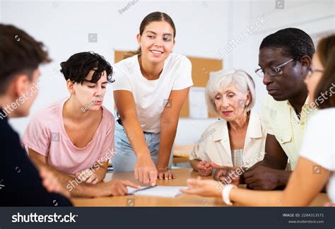 Adult Group Learning 的图像结果