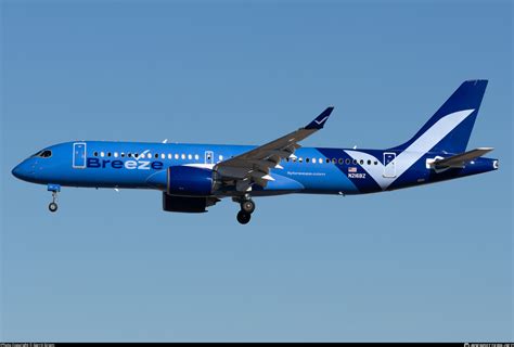 N216BZ Breeze Airways Airbus A220-300 (BD-500-1A11) Photo by Gerrit ...