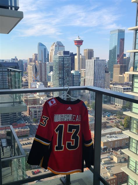 'Tis the season. Just landed and checked into the AirBnb. Go Flames Go! : r/CalgaryFlames