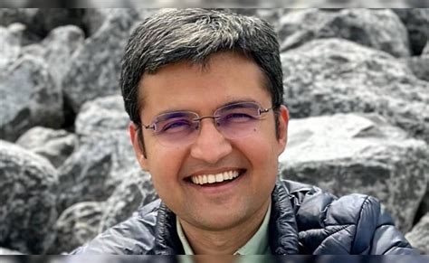 Success Story: कौन हैं कशिश मित्तल? जिन्होंने IAS का पद छोड़ा ...