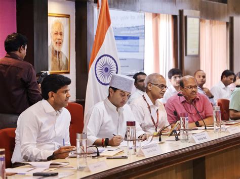 Telecom minister holds meeting with stakeholders on right of way for ...